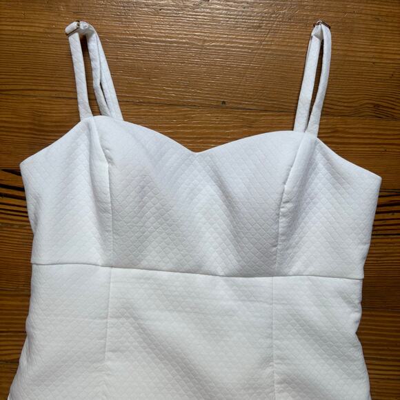 Lilly Pulitzer white quilted gold pineapple trim sleeveless dress SIZE 0 - Picture 4 of 6